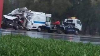 إقليم الخميسات | مصرع 03 أشخاص في إصطدام سيارة إسعاف و شاحنة