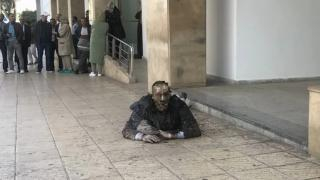 الرباط | مواطن يضرم النار في جسده أمام مقر بناية إدارية ومارة ينقذون حياته