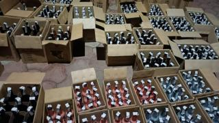 قادمة من الناظور | الدرك يحجز سيارة محملة بحوالي ألف قنينة من الخمور بمذخل جرسيف الشرقي