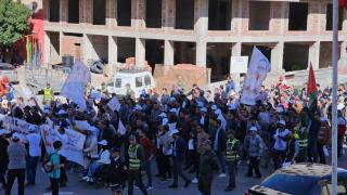 بعد الإقتطاع من الأجور | وزارة بنموسى تشهر ورقة الطرد من الوظيفة العمومية في وجه الأساتذة المضربين