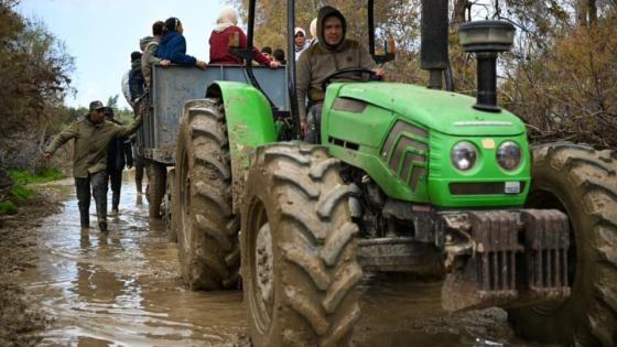فيضانات القصر الكبير | تواصل عمليات إجلاء وإيواء المتضررين