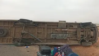 إقليم تزنيت | 18 مصـ.ـابا في إنقلاب حافلة للنقل السياحي + صور