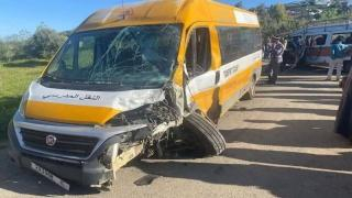 إقليم وزان | 15 مصابا في إصطدام بين سيارة للنقل المدرسي وأخرى للنقل المزدوج