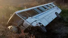 الجزائر | 6 قتلى و22 مصابا في إنقلاب حافلة عمال