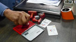 المغرب | الحكومة تتوعد الموظفين غير الملقحين بالإقتطاع من الأجور