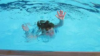 جرسيف | مصرع طفلة ذي 12 سنة غرقا بأحد المسابح