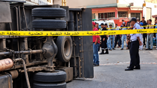خرجت لإقتناء اللبن ولم تعد | مصرع سيدة دهستها شاحنة بـ”سطات”