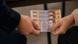 الصورة مولدة بالذكاء الإصطناعي 