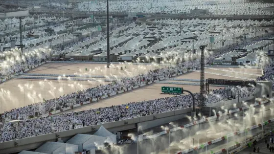 لقضاء يوم التروية | حجاج بيت الله يتوافدون إلى مشعر منى