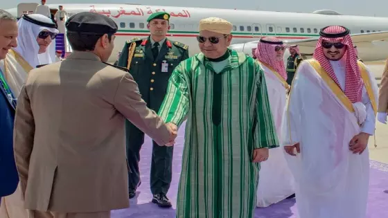 السعودية | الأمير مولاي رشيد يمثل جلالة الملك في القمة العربية بجدة + صور