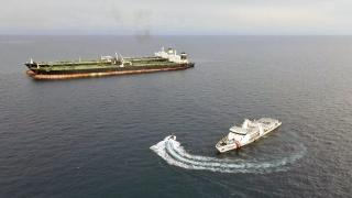 عبر إنزال مروحي | إيران تؤكد الاستيلاء على سفينة تابعة لــ”إسرائـ ـيل” بالخليج