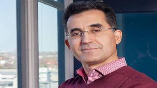 طُرد من جامعة مغربية | حمديوي يتوج بجائزة “أفضل فكرة تقنية” في هولندا