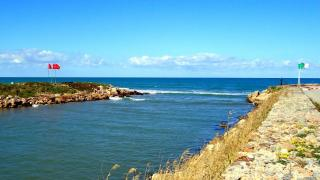 تاهوا نحو الجانب الجزائري على متن الجيتسكي | مصرع مغربي برصاص العسكر وإصابة شابة وإثنين في عداد المفقودين