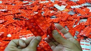 الناظور | توقيف سيدتان حاولتا تهريب كمية كبيرة من “القرقوبي” بباب مليلية