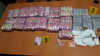 إقليم جرسيف | الدرك يوقف ثلاثينيا على متن سيارة محملة بكمية مهمة من الأقراص المهلوسة والكوكايين بدوار الزبار