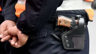 تامسنا | شرطي يضطر لاستعمال سلاحه لتوقيف مشتبه فيه