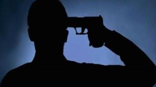 عـــاجـــل | شرطي ينهي حياته برصاصة من مسدسه الوظيفي داخل مقر الأمن الإقليمي لبنجرير